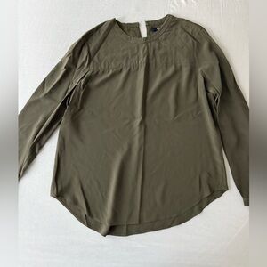 Madewell 100% Silk Quilted Olive Blouse Large